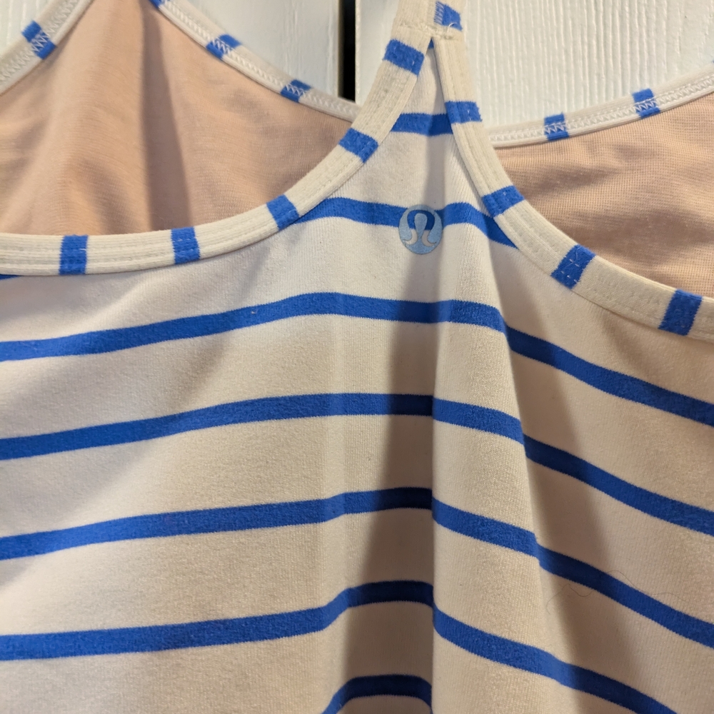 Lululemon Tank With Built In Bra - Picture 3 of 5